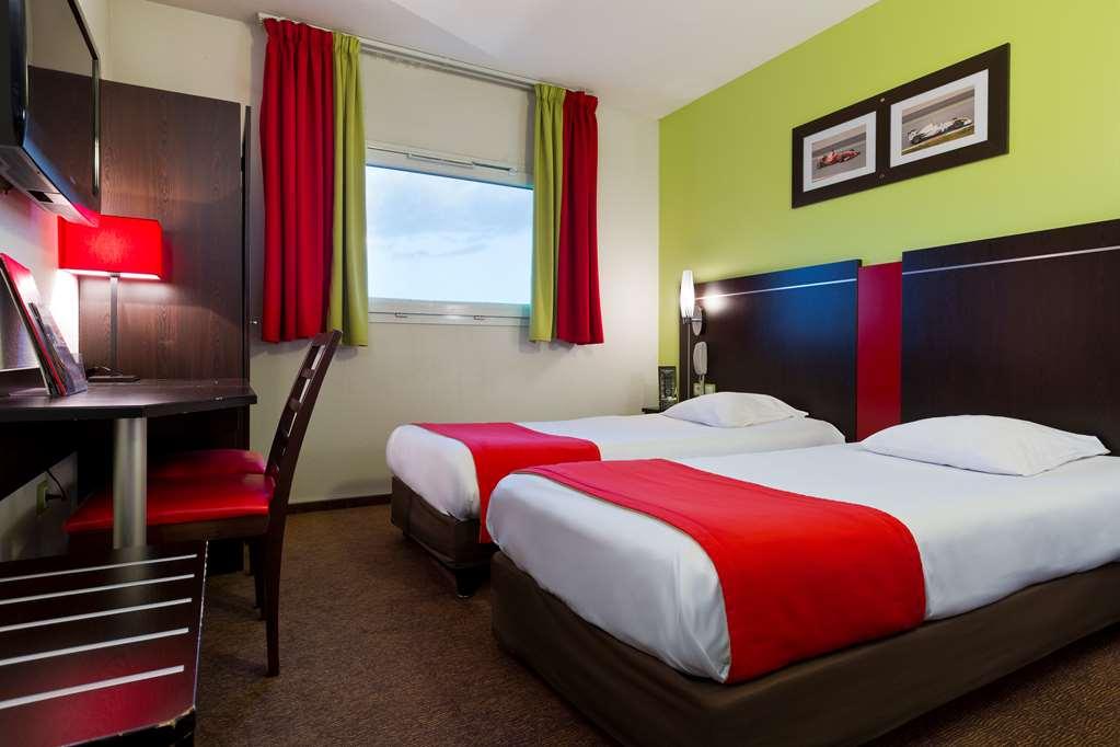 Enzo By Kyriad Direct Hotel 3*