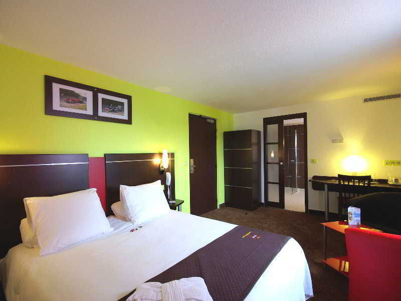Enzo By Kyriad Direct Hotel 3*